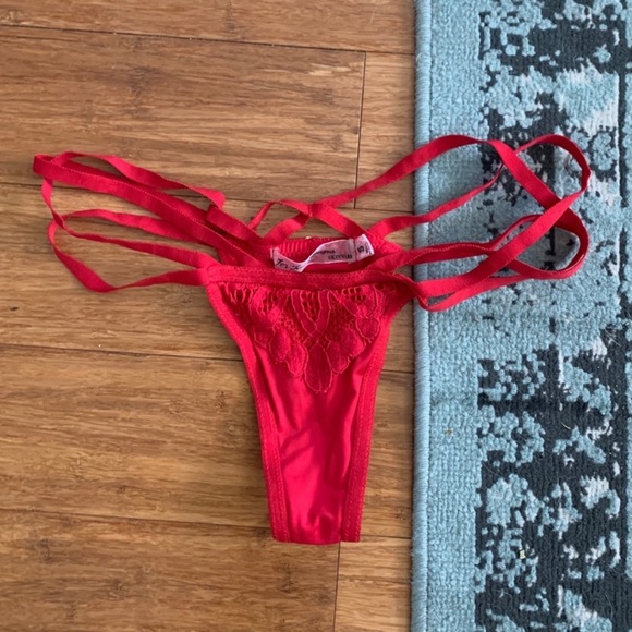 For Love and Lemons Ruby Appliqué Set - Picture 10 of 15